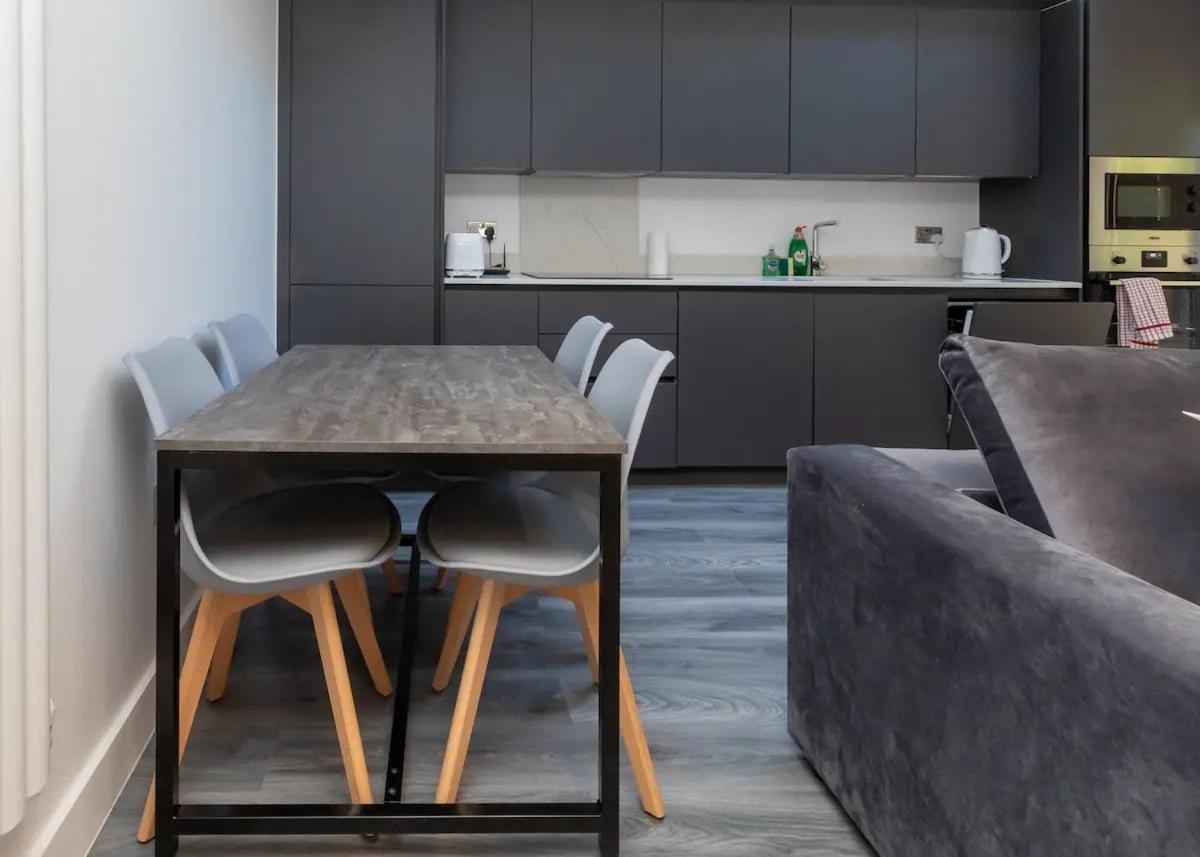 Stylish 2-bed Flat In The Heart Of West Hampstead Appartement