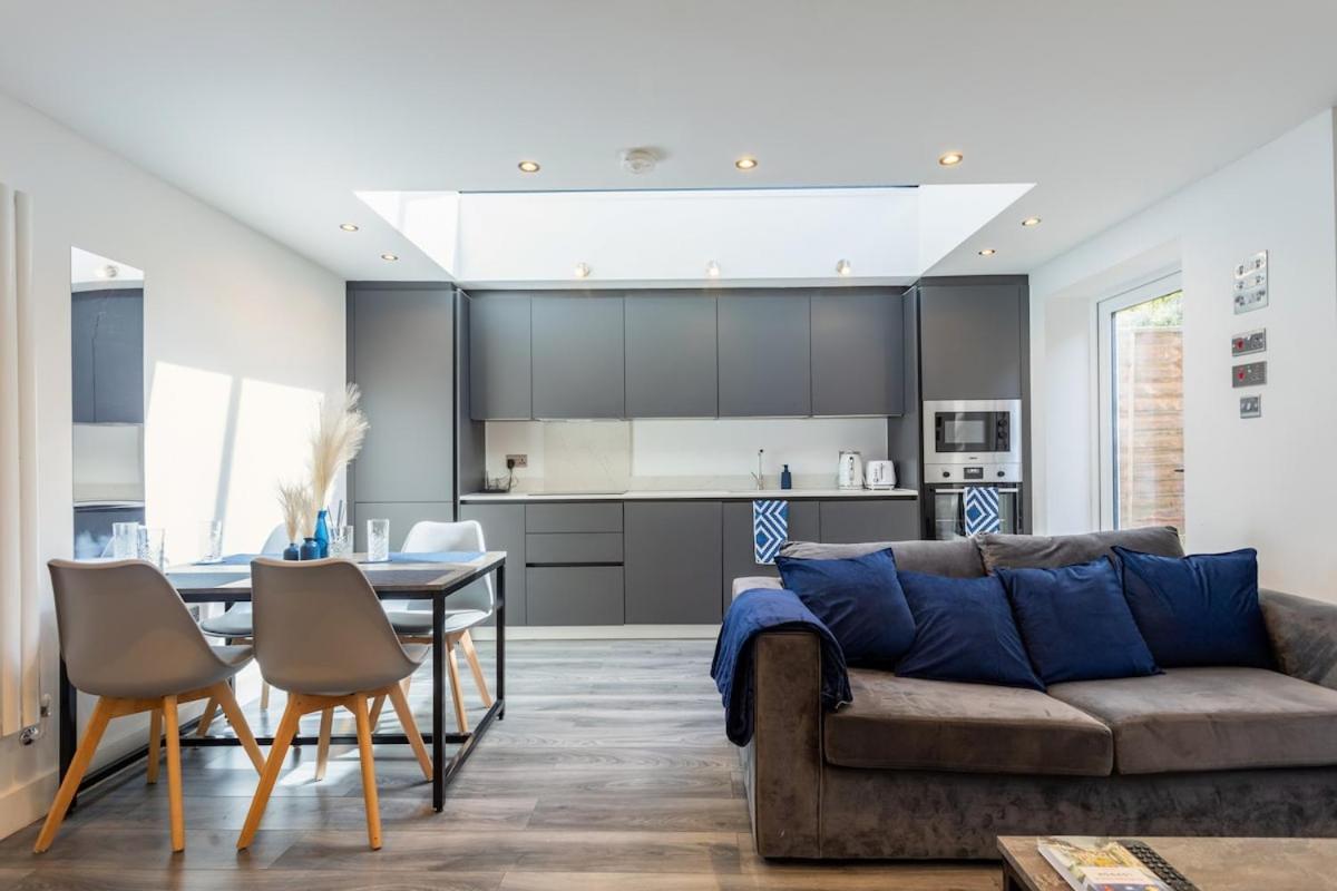 Stylish 2-bed Flat In The Heart Of West Hampstead Appartement Londres